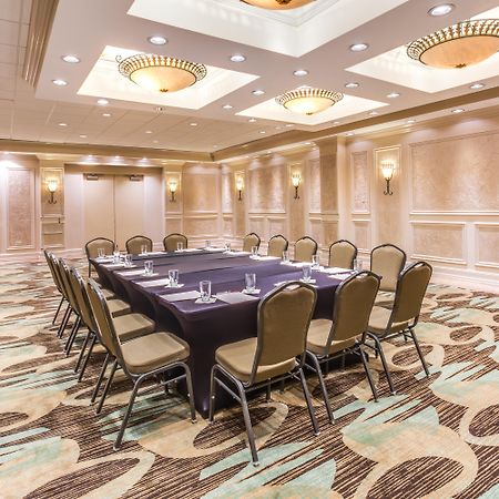 Crowne Plaza Executive Center Baton Rouge By Ihg Hotel Exterior foto