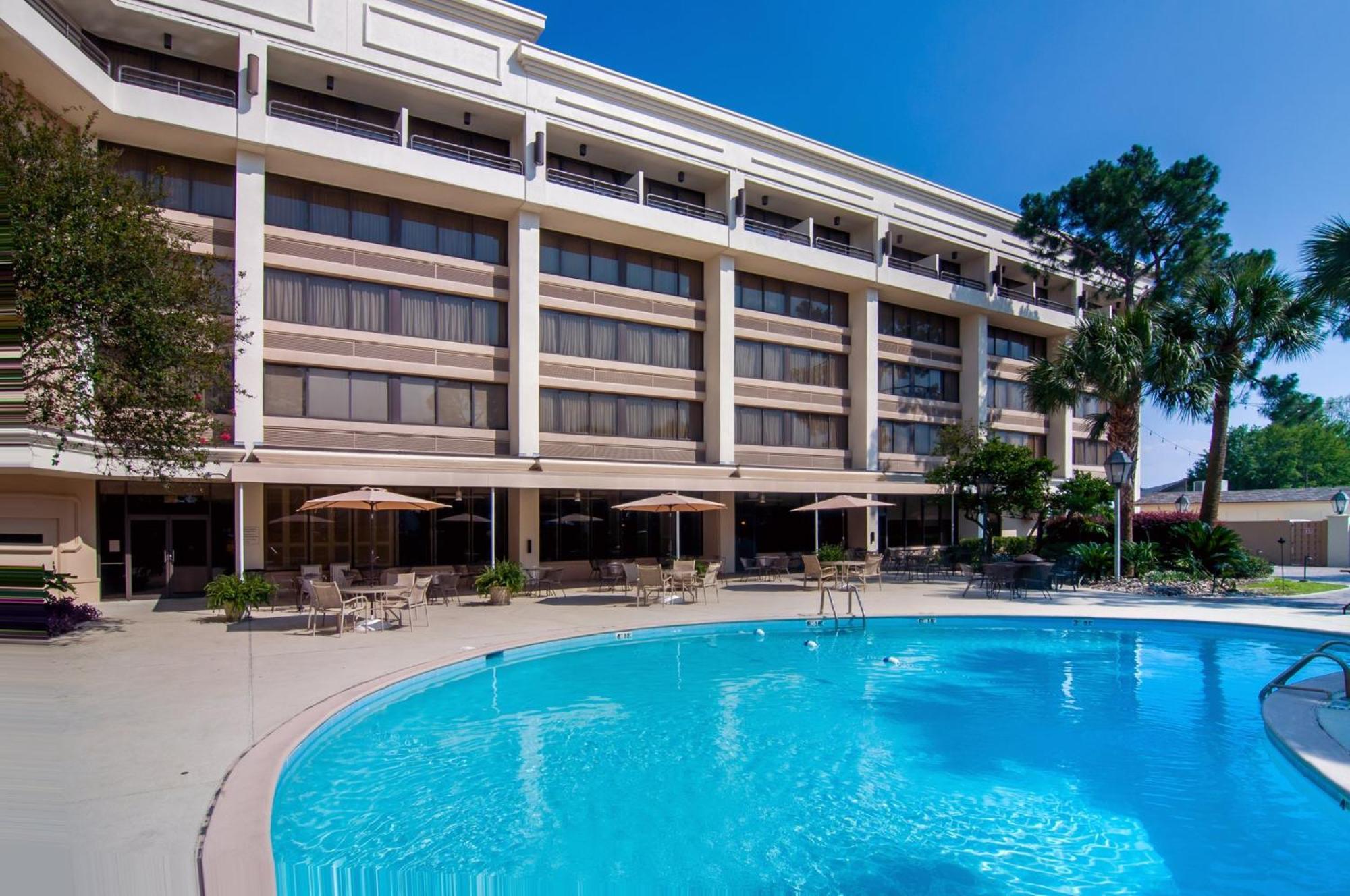 Crowne Plaza Executive Center Baton Rouge By Ihg Hotel Exterior foto