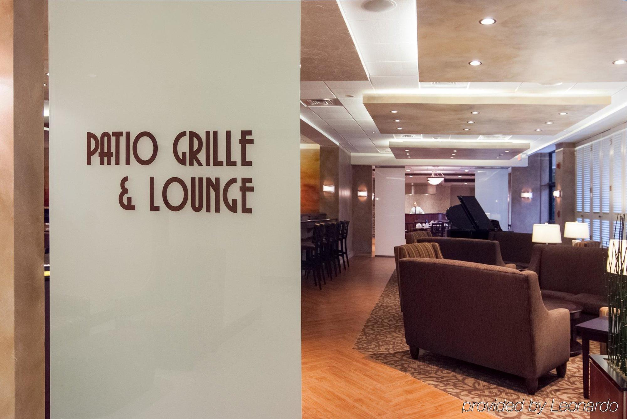 Crowne Plaza Executive Center Baton Rouge By Ihg Hotel Exterior foto